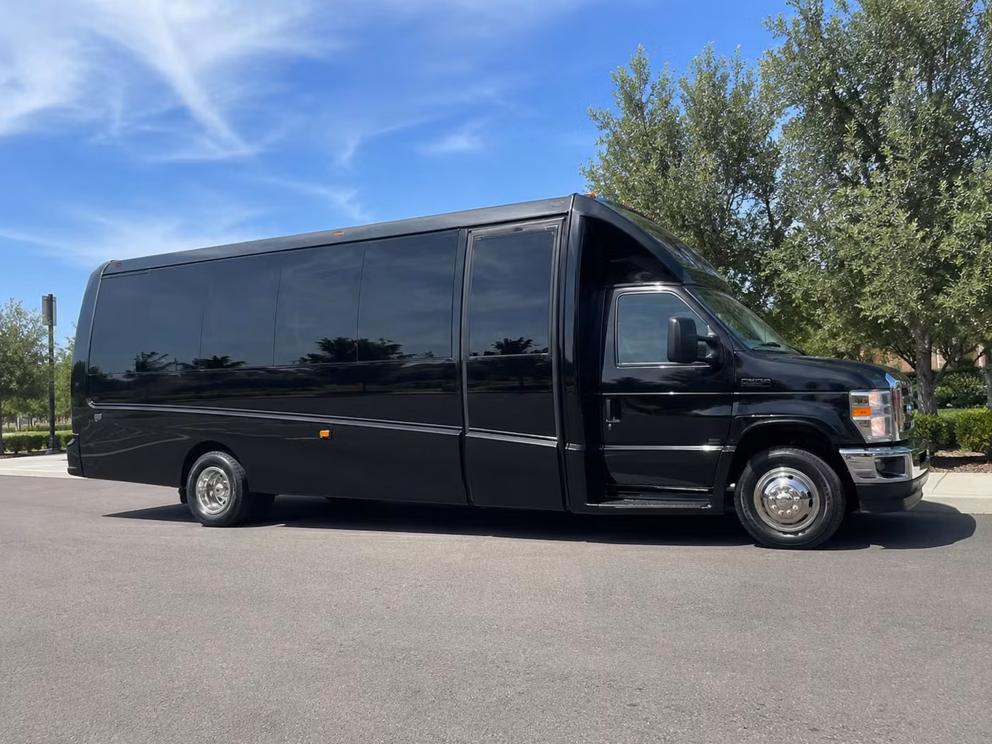 15 passenger minibus