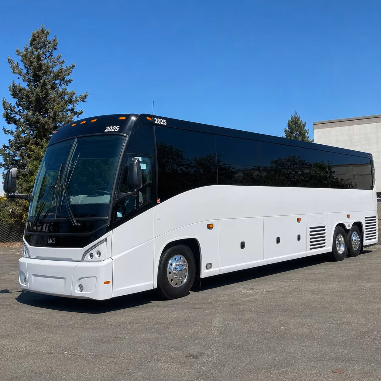 airport transfers and long distance church group travel from akron